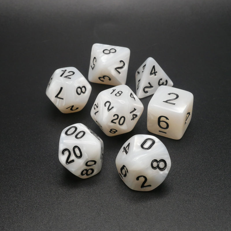 Snowy Owl - 7 Piece DnD Dice Set | Acrylic RPG Gaming Dice