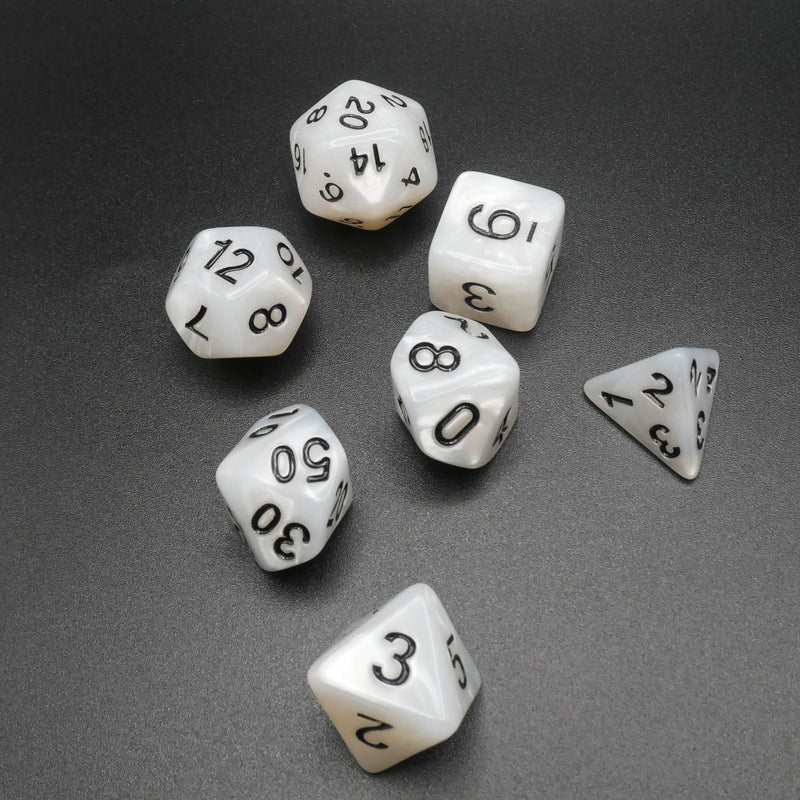 Snowy Owl - 7 Piece DnD Dice Set | Acrylic RPG Gaming Dice